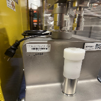 Colanar CMC 1000 Capper image 1